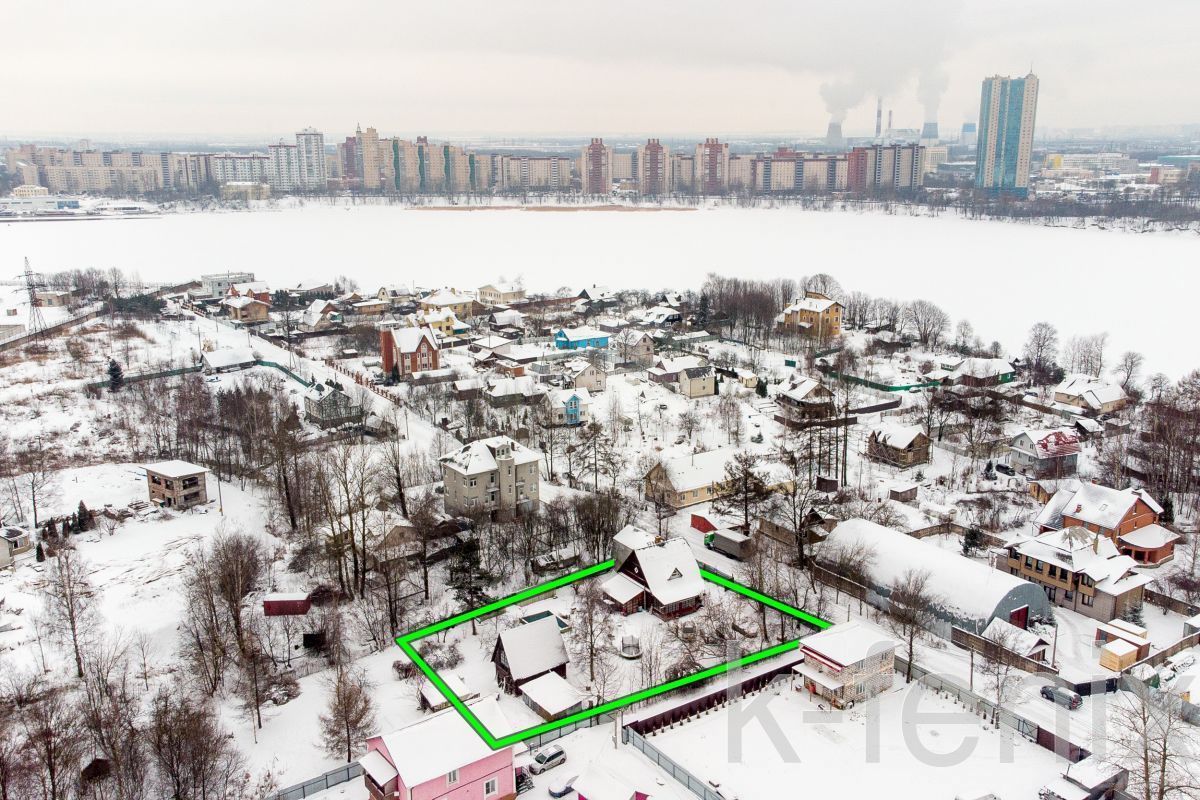 дом 210 метров, участок 12 сот