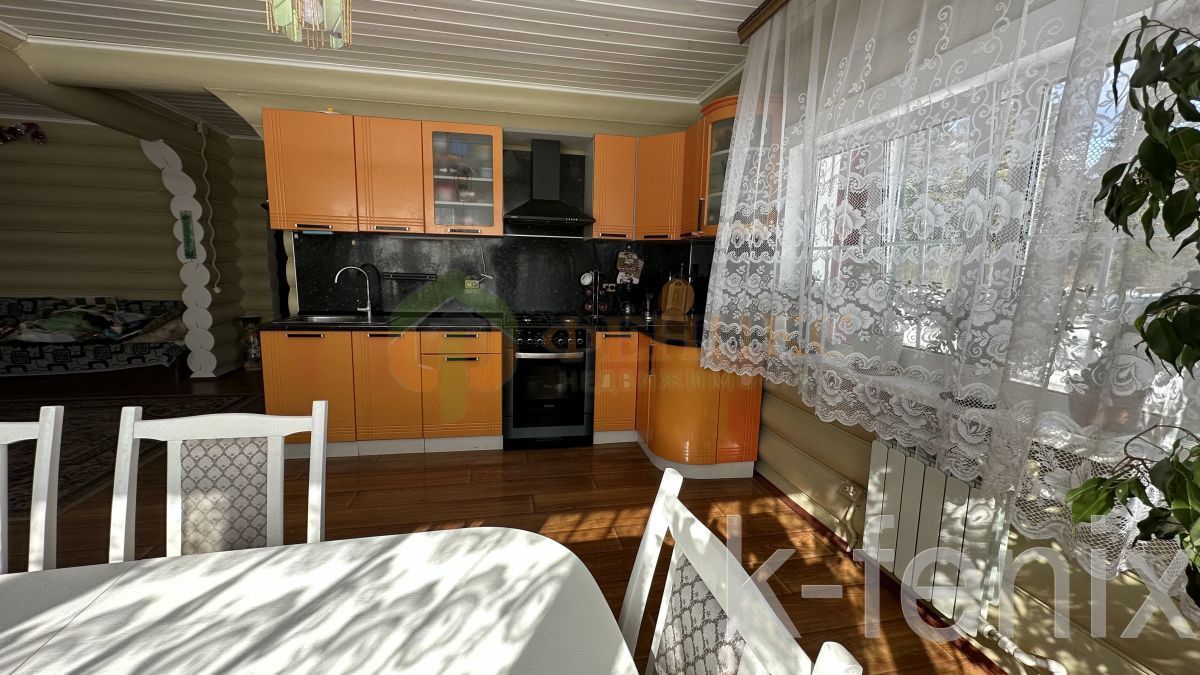 дом 280 метров, участок 1760 сот