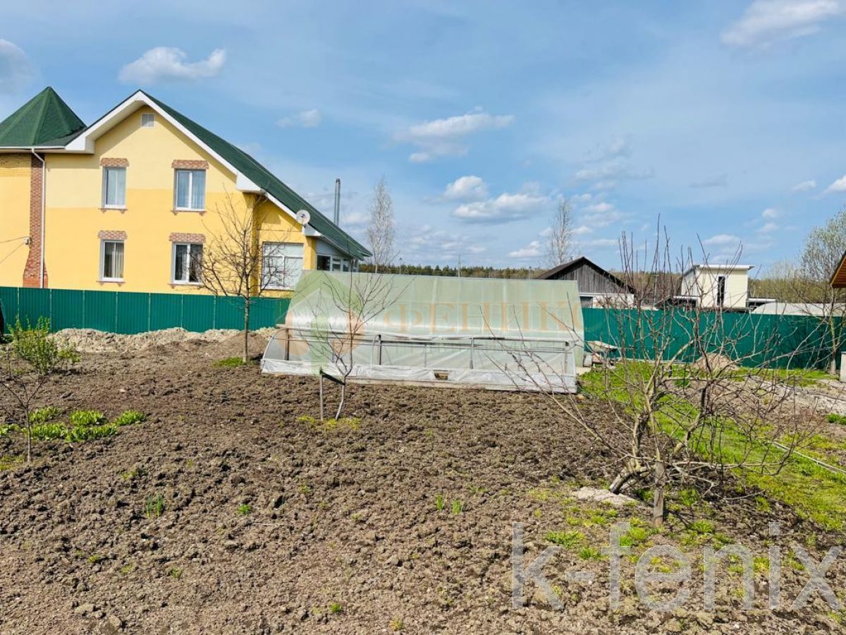 дом 250 метров, участок 13 сот
