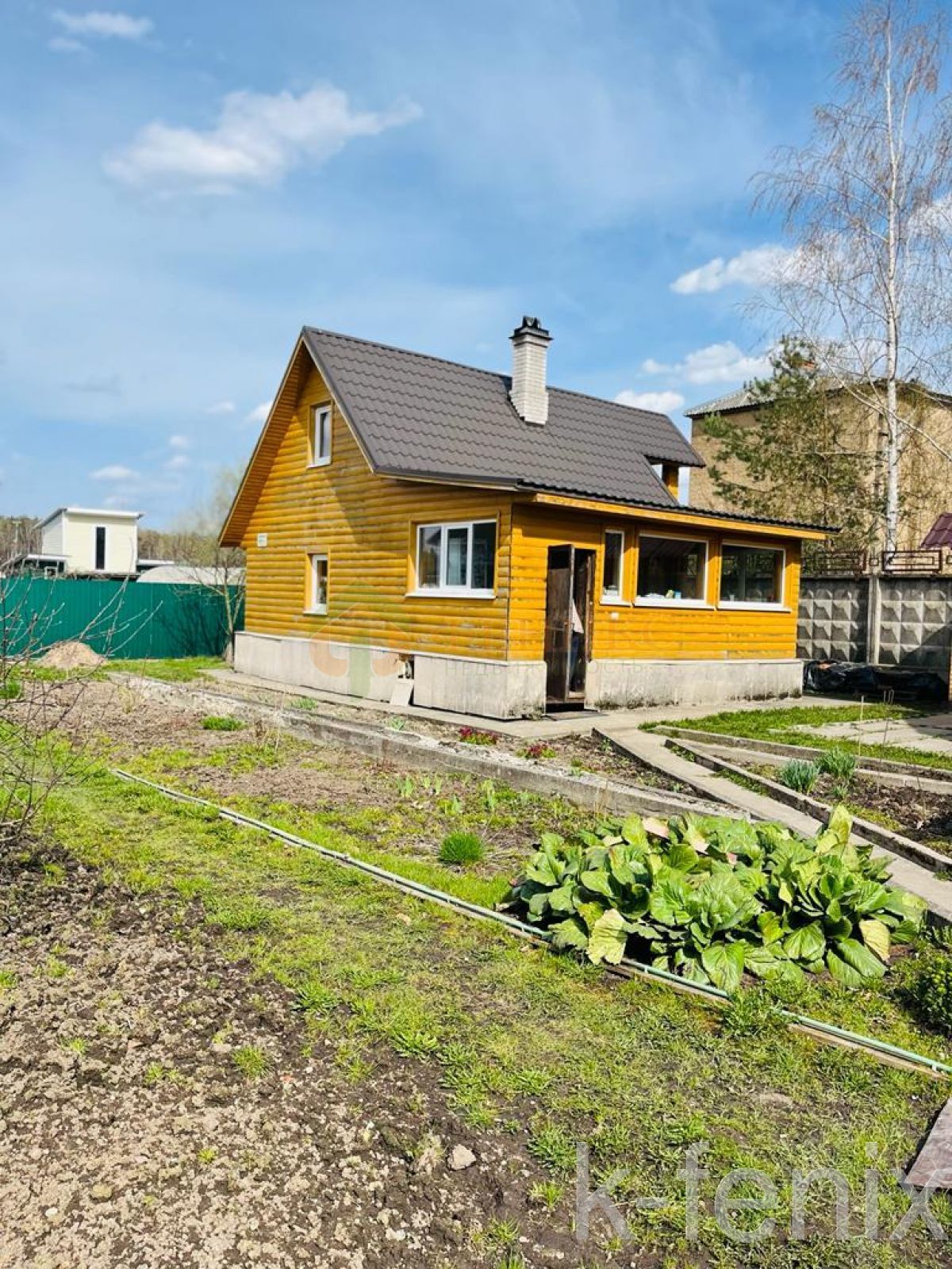 дом 250 метров, участок 13 сот