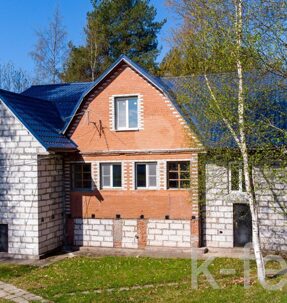 дом 297 метров, участок 20 сот