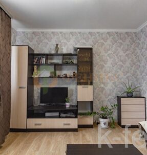 дом 80 метров, участок 1 сот