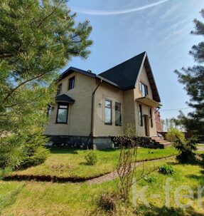дом 303 метров, участок 21 сот