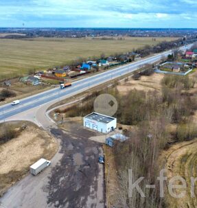 торговые помещения 121 метров, участок 5 сот